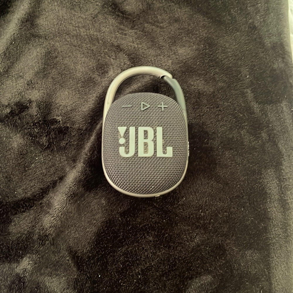 Jbl clip 4 speaker mint condition 60% off regular price